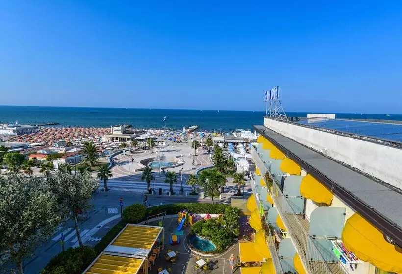 هتل Albergo Savoia