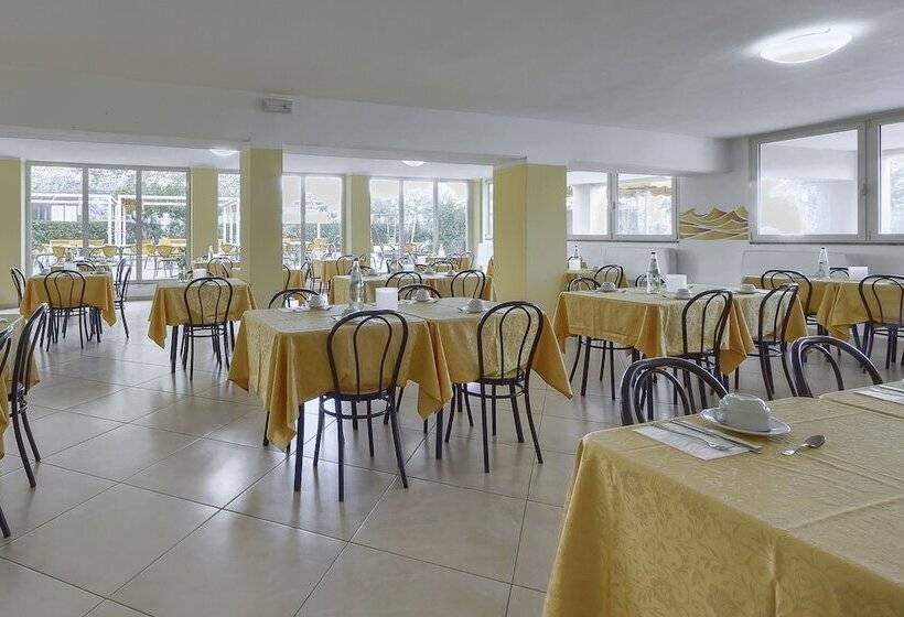 Hotel Albergo Savoia