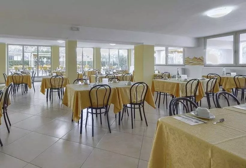 هتل Albergo Savoia