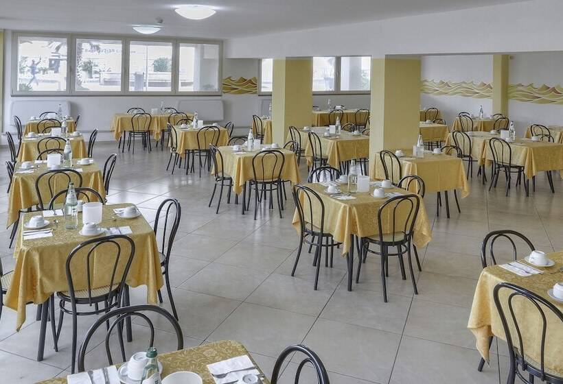 Hotel Albergo Savoia