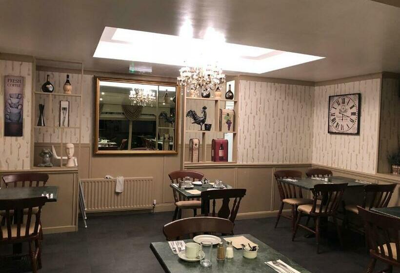 Отель Station Inn