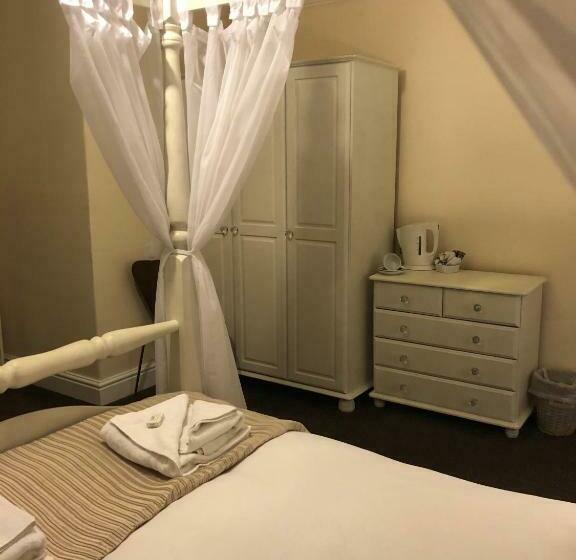 Отель Station Inn