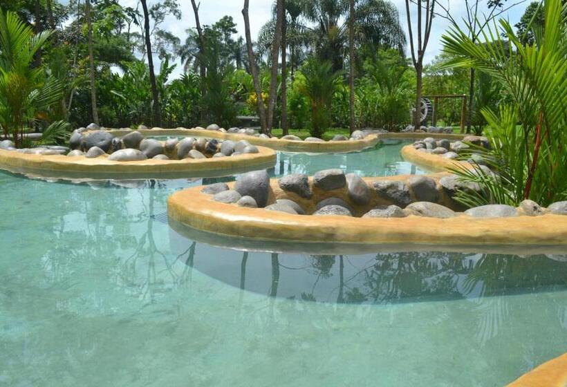 Volcano Lodge, Hotel & Thermal Experience