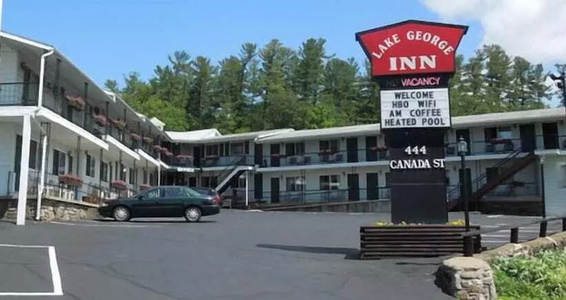 モーテル The Lake George Inn