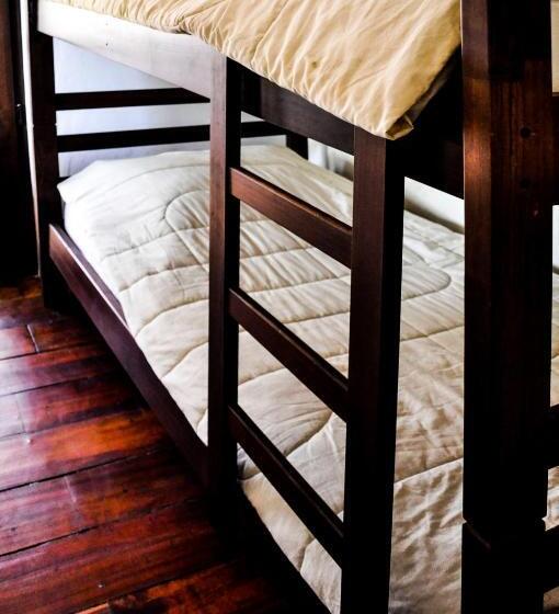 פנסיון The Fox Hostel