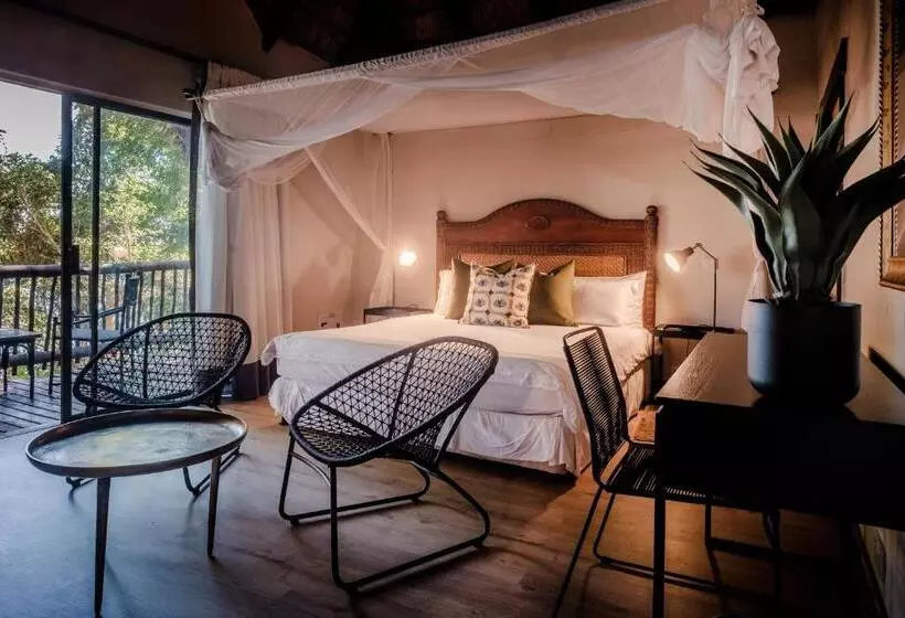 استراحتگاه Chobe Marina Lodge