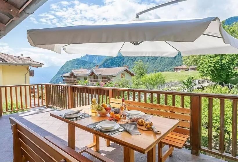 Casa Tra Borgo E Lago   Happy Rentals