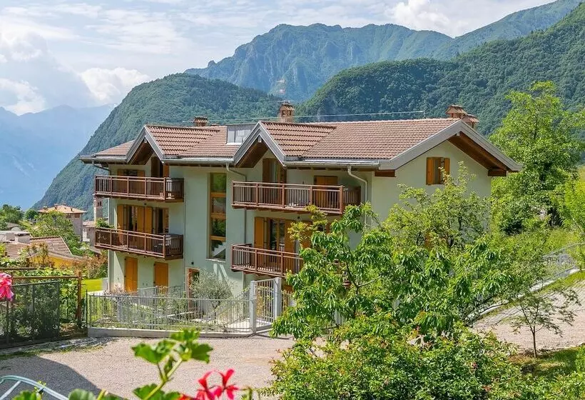 Casa Tra Borgo E Lago   Happy Rentals