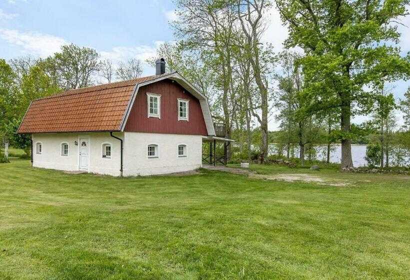 Large Holiday Home At Bolmstad Sateri By Lake Bolmen