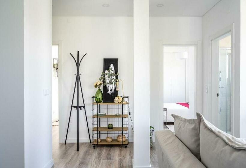 Akicity Campolide Hope