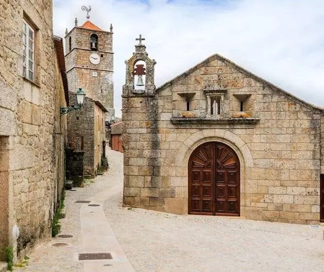Casa Das 10 Janelas @ Monsanto