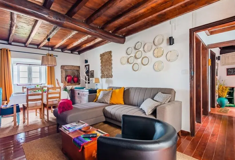 Casa Das 10 Janelas @ Monsanto