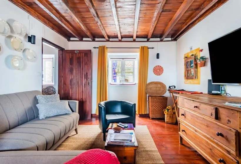 Casa Das 10 Janelas @ Monsanto