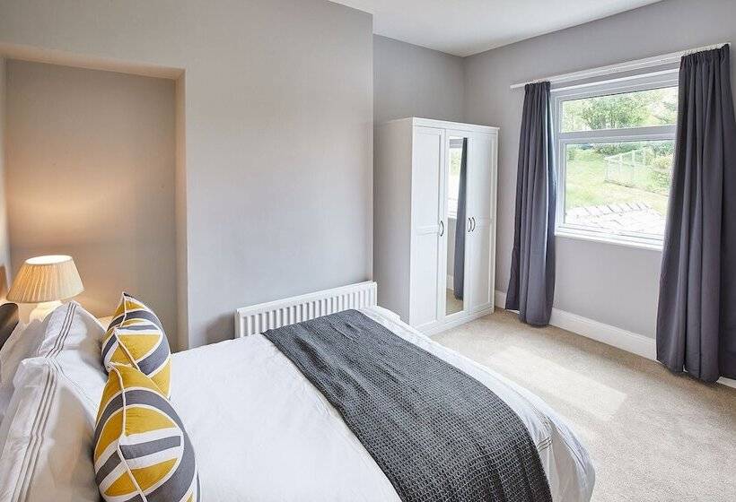 Host Stay Ramblers Rest Cottage