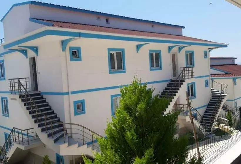Karaca Evleri