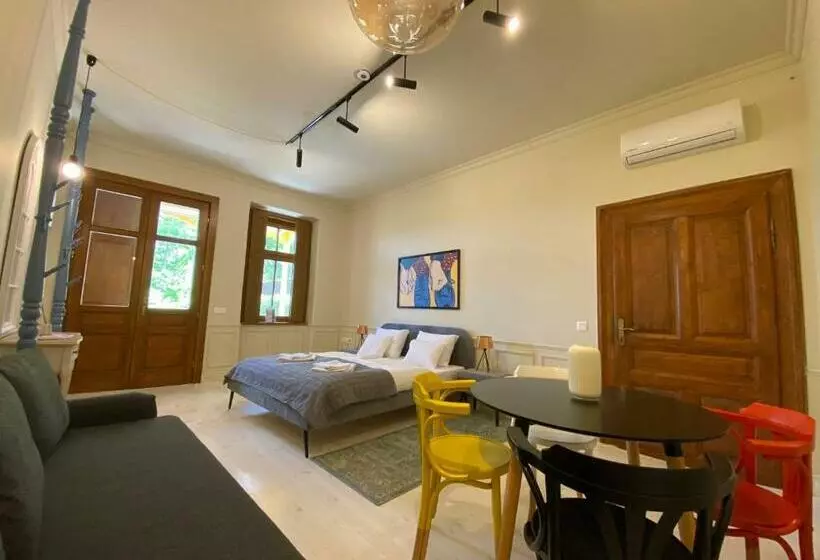 Segesdy Villa