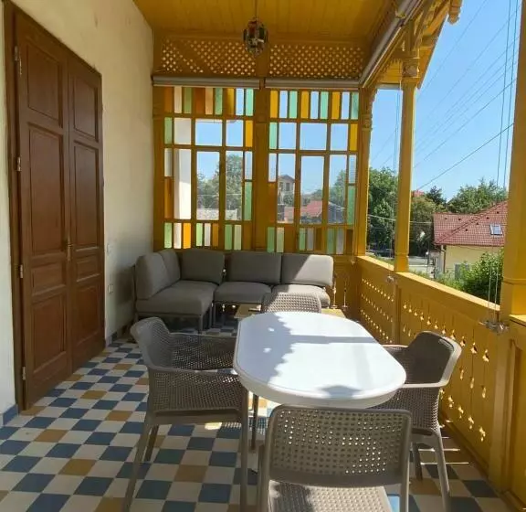 Segesdy Villa