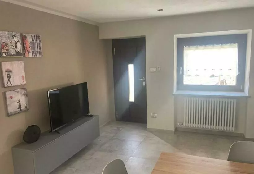 Senin House