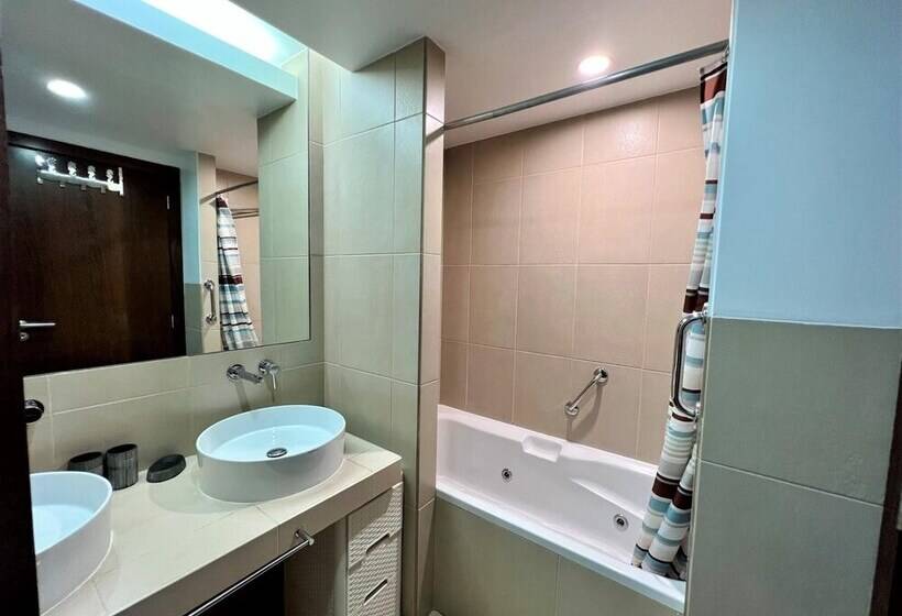 Albufeira Salgados Premium 2 With Pool By Homing