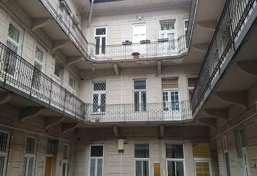 Almassy View