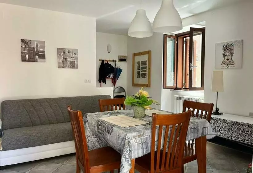 Dai Dico La Pace Nel Borgo