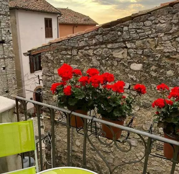 Dai Dico La Pace Nel Borgo