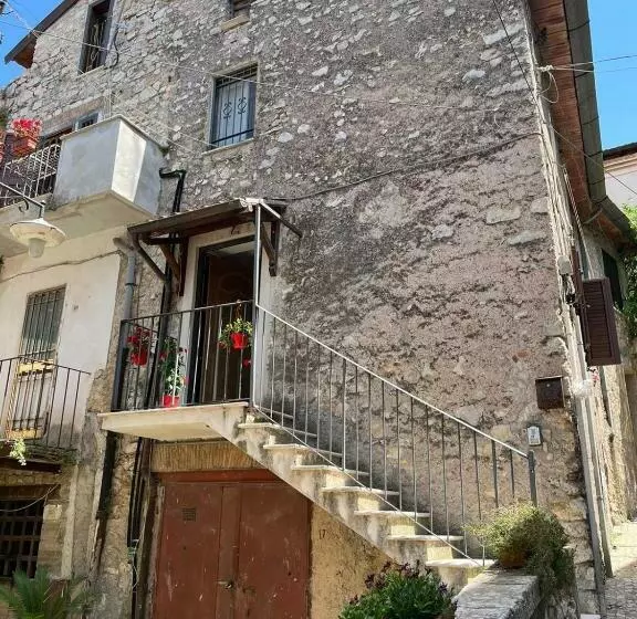 Dai Dico La Pace Nel Borgo