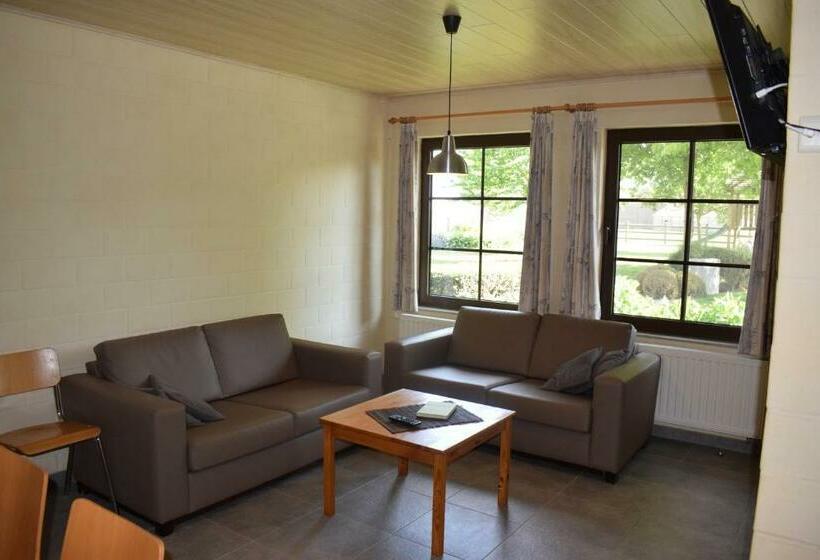 De Meiboom Vakantiehoeve Tot 21 Pers