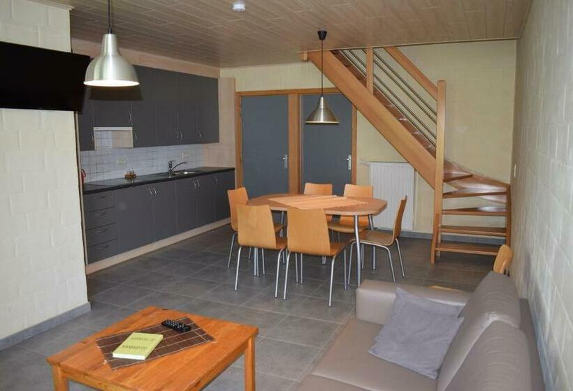 De Meiboom Vakantiehoeve Tot 21 Pers