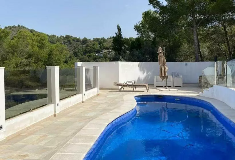 Half Of The Luxury Villa With Sea View And Pool In Natural Park
