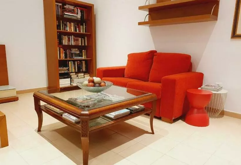 Olivia S Townhouse