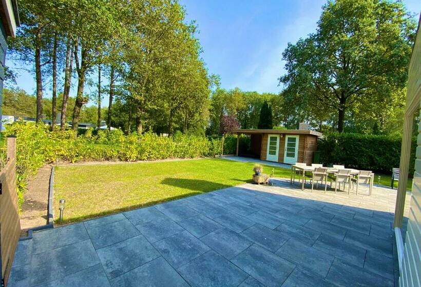 Strandhuisje Ermerzand