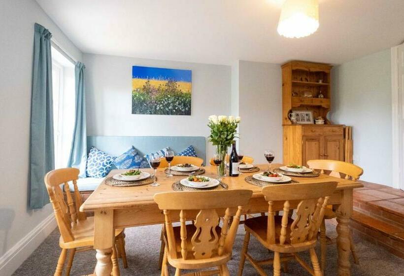 4 Crespigny House Aldeburgh Coastal Cottages