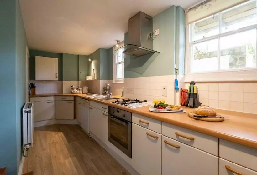 4 Crespigny House   Aldeburgh Coastal Cottages