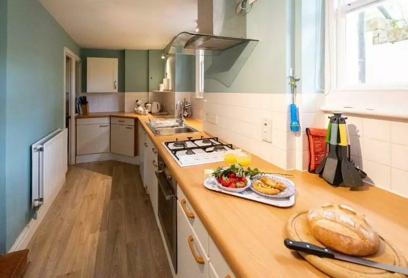 4 Crespigny House   Aldeburgh Coastal Cottages