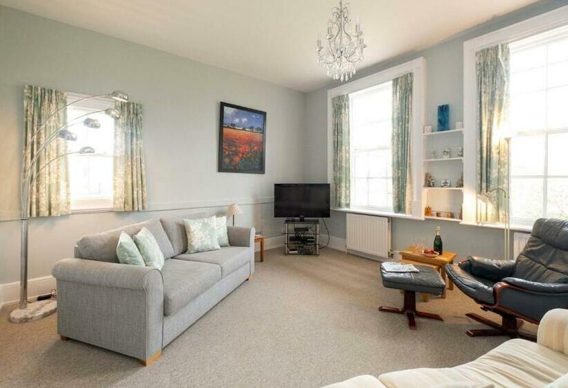 4 Crespigny House Aldeburgh Coastal Cottages