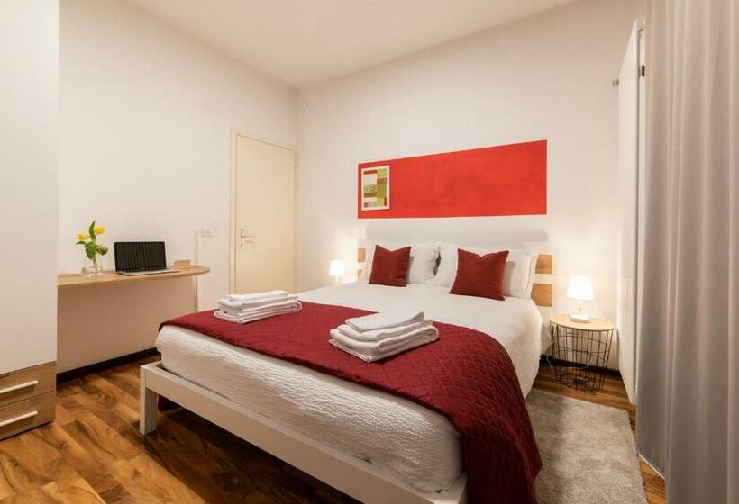 76 The Lake House Lugano