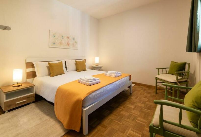 76 The Lake House Lugano