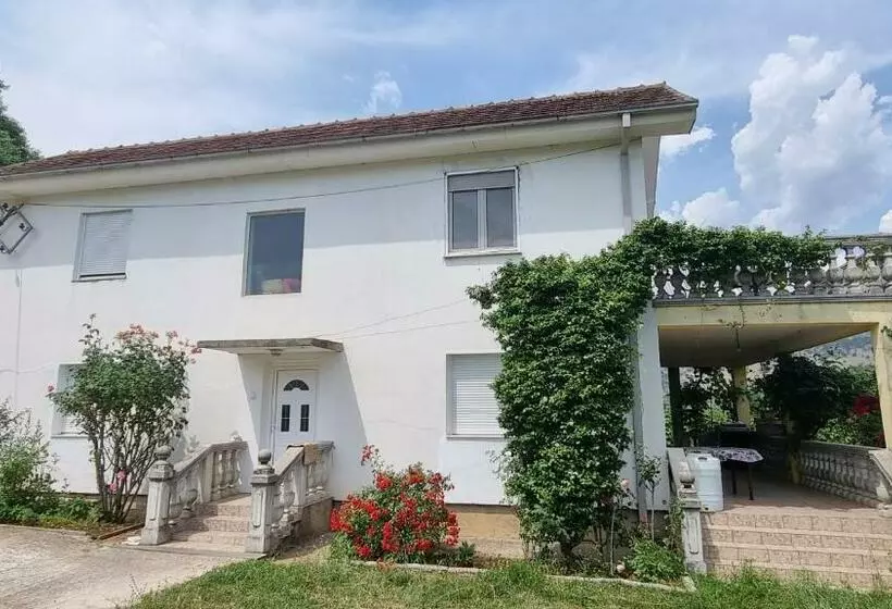 Imanje Pavlicic   Vila Jovanka