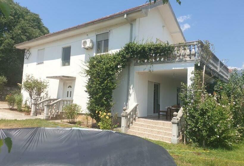 Imanje Pavlicic   Vila Jovanka