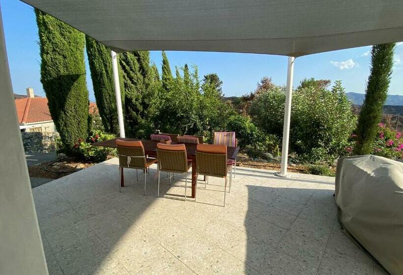 Luxury Villa Pluto Stunning Mountain Views