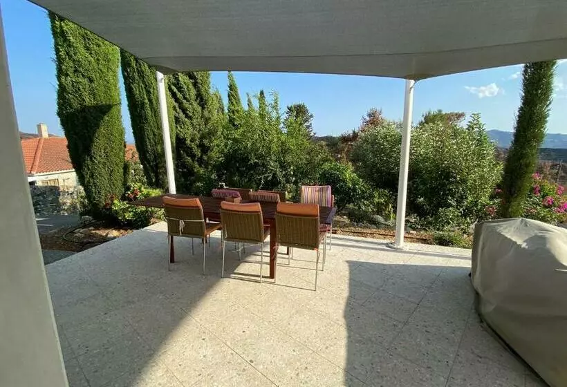 Luxury Villa Pluto Stunning Mountain Views