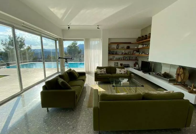 Luxury Villa Pluto Stunning Mountain Views