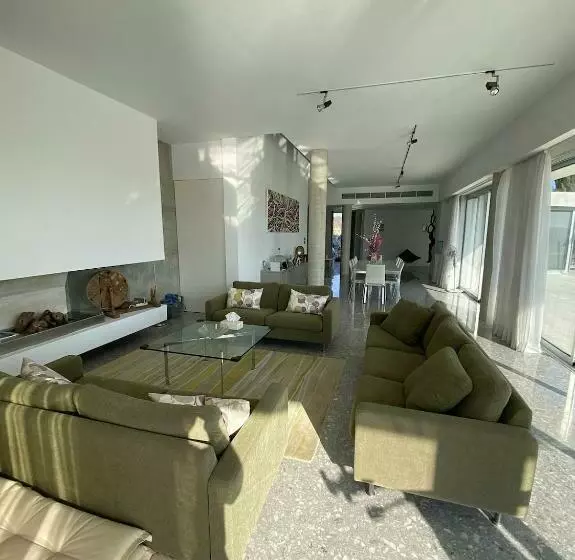 Luxury Villa Pluto Stunning Mountain Views