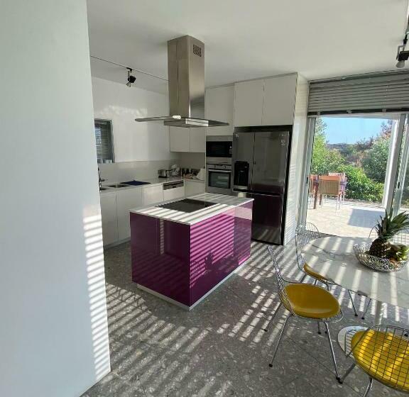 Luxury Villa Pluto Stunning Mountain Views