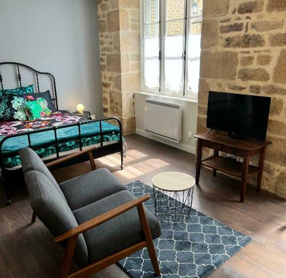 Treignac Place Studio