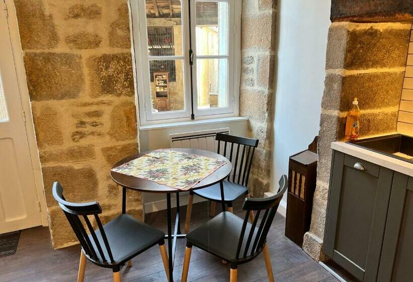 Treignac Place Studio