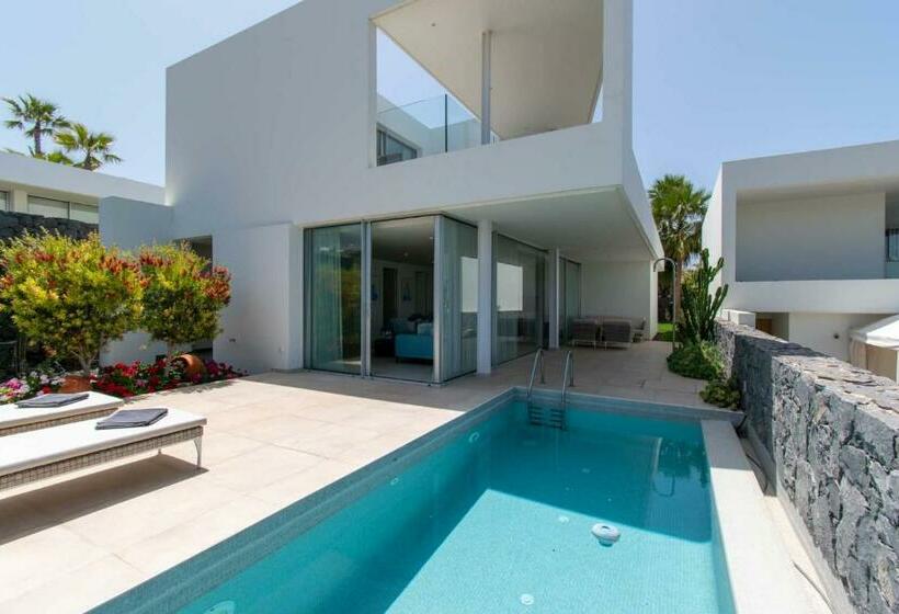 Villa Josefa With Private Heated Pool And Lake Views