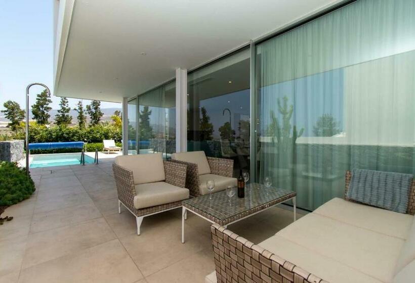 Villa Josefa With Private Heated Pool And Lake Views