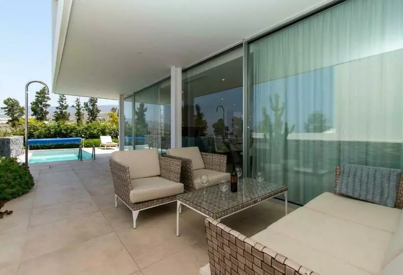 Villa Josefa With Private Heated Pool And Lake Views